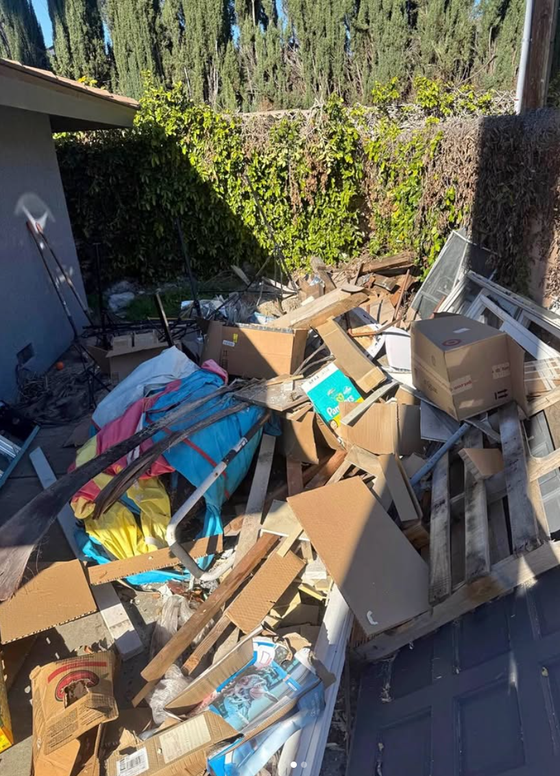 Side yard debris removal in the Sacramento area before